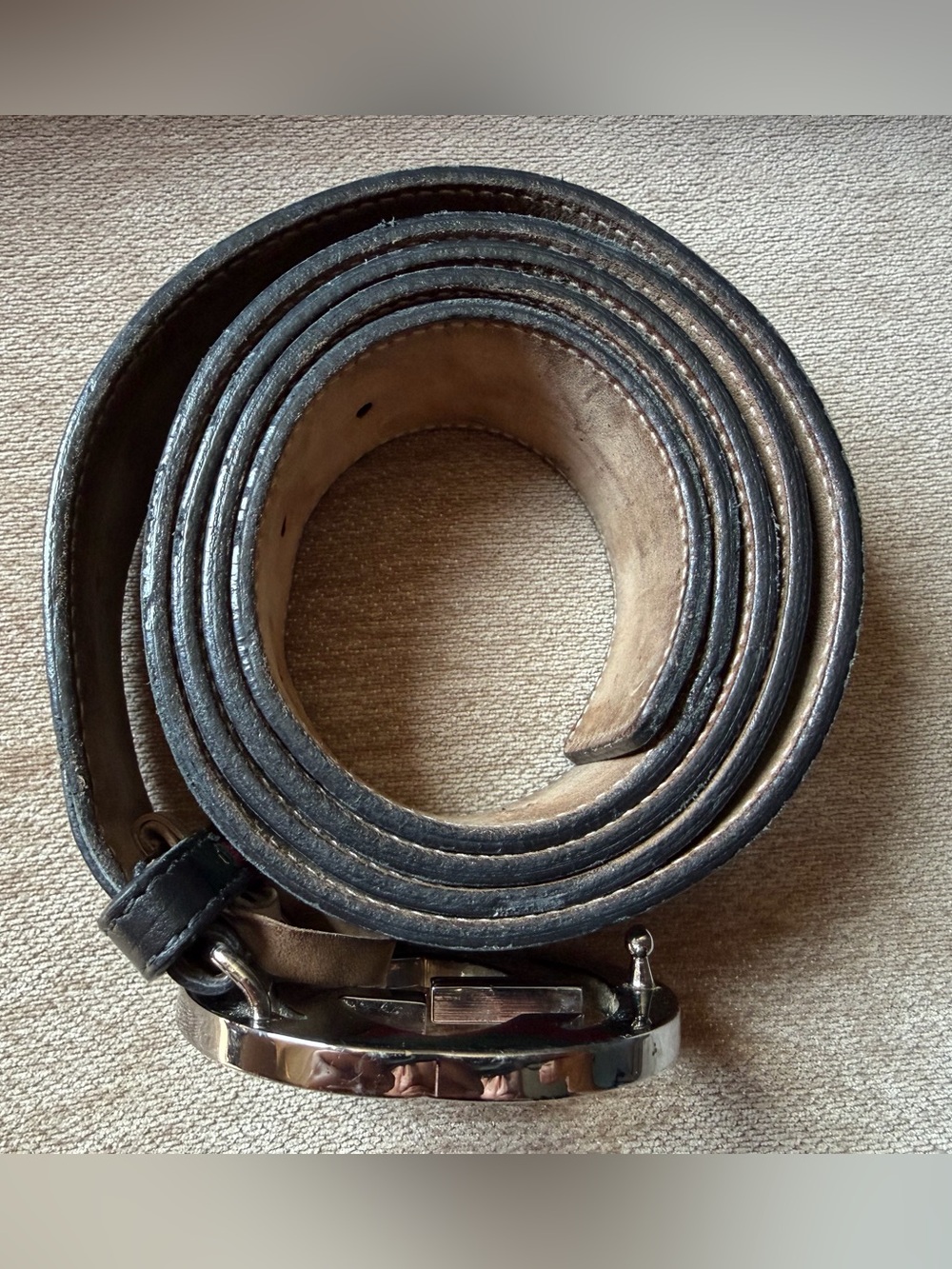 Gucci Black Leather Belt with Green and Red Web and Silver Double G Buckle - Picture 3 of 9